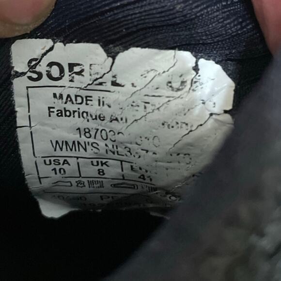 Size 10 Women's' SOREL KINETIC Waterproof Black And Cream Strap Ankle Boot/Shoe - Picture 11 of 12